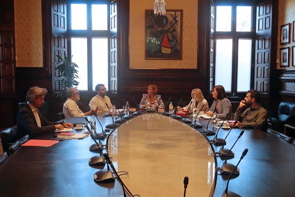 Archivo - La Mesa del Parlament, reunida a 2 de noviembre de 2022.