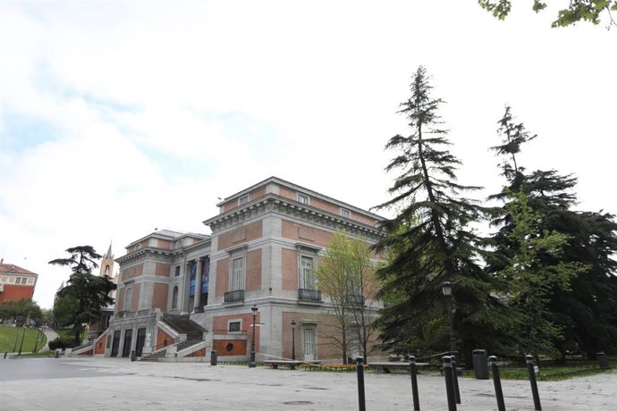 Archivo - Fachada del Museo del Prado, en Madrid (España)