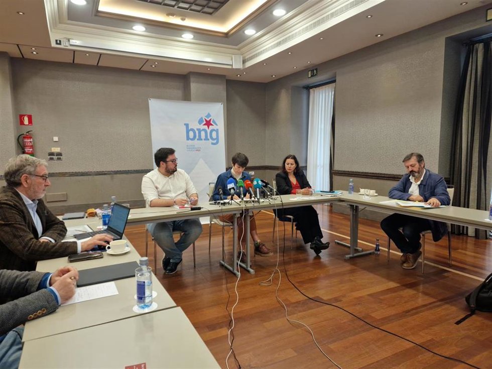Xabier Pérez Igrexas, Ana Pontón y Ana Miranda este miércoles en Vigo.