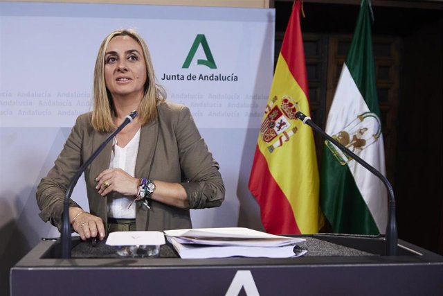 La consejera de Fomento, Marifrán Carazo, este mércoles en la rueda de prensa del Consejo de Gobierno.