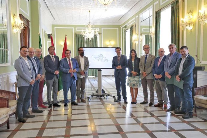Representantes institucionales integrados en el Pacto por Granada