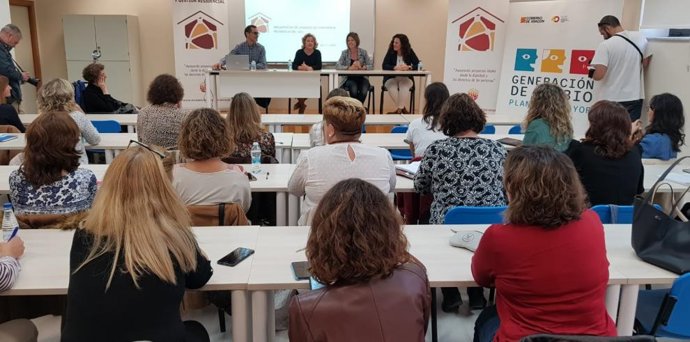 Las residencias del IASS inician el proceso de implantación y evaluación del modelo de atención centrado en la persona.