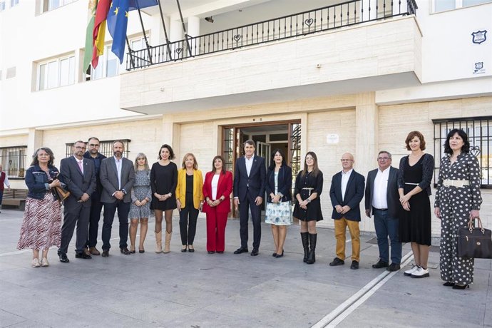 Visita del delegado del Gobierno en Andalucía, Pedro Fernández, al Ayuntamiento de Armilla
