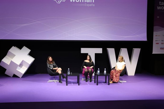 Coloquio 'Mujeres en la administración' Talent Woman 2022