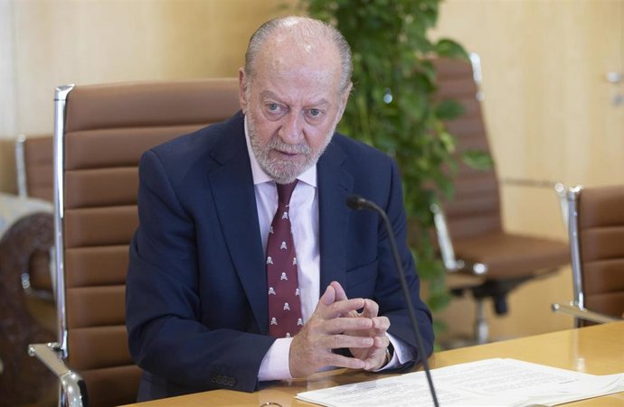 El presidente de la FAMP y de la Diputación de Sevilla, Fernando Rodríguez Villalobos