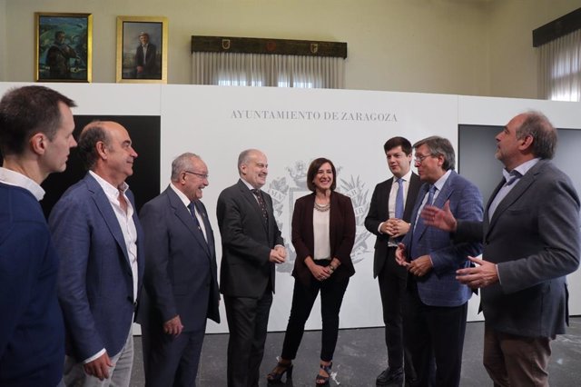 El Ayuntamiento de Zaragoza empieza a perfilar el futuro museo de la Semana Santa con la Hermandad de la Sangre de Cristo, el Arzobispado y la Junta de Cofradías