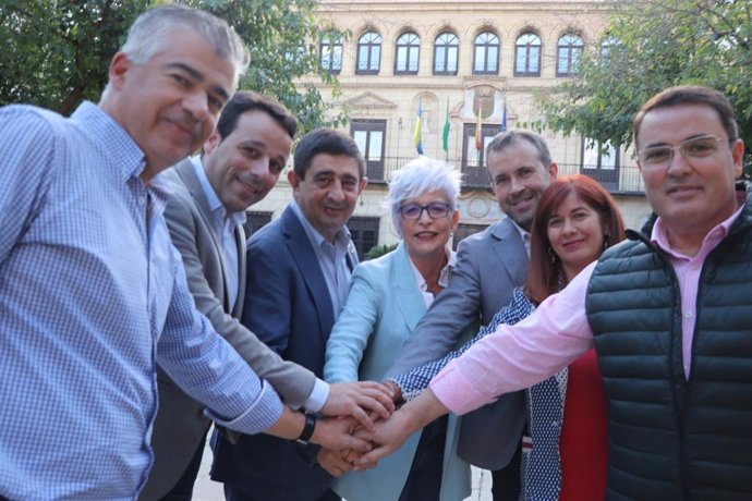 Reunión con los cabezas de lista del PSOE en los seis municipios más grandes de la provincia