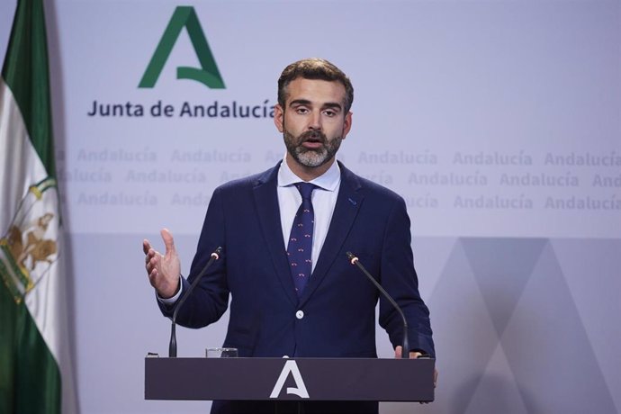 El consejero de Sostenibilidad, Medio Ambiente y Economía Azul de la Junta de Andalucía y portavoz del gobierno, Ramón Fernández-Pacheco