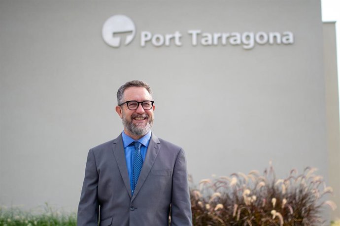 El nuevo presidente del puerto de Tarragona, Saül Garreta, posa tras su nombramiento, a 3 de noviembre de 2022, en Tarragona, Cataluña (España). En la reunión semanal del Consell Executiu de la Generalitat de Catalunya se ha oficializado el nombramiento