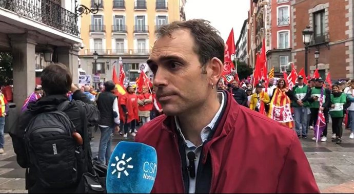 El coordinador general de IU Andalucía, Toni Valero, en la manifestación en Madrid reclamando subidas salariales.