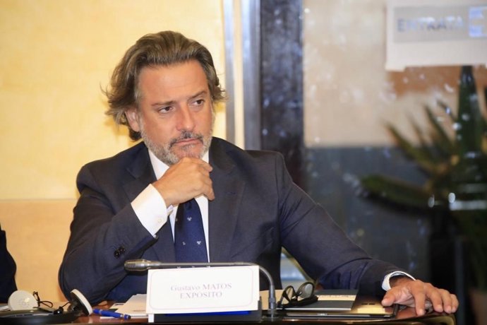 El presidente del Parlamento de Canarias, Gustavo Matos, en una reunión de la CALRE
