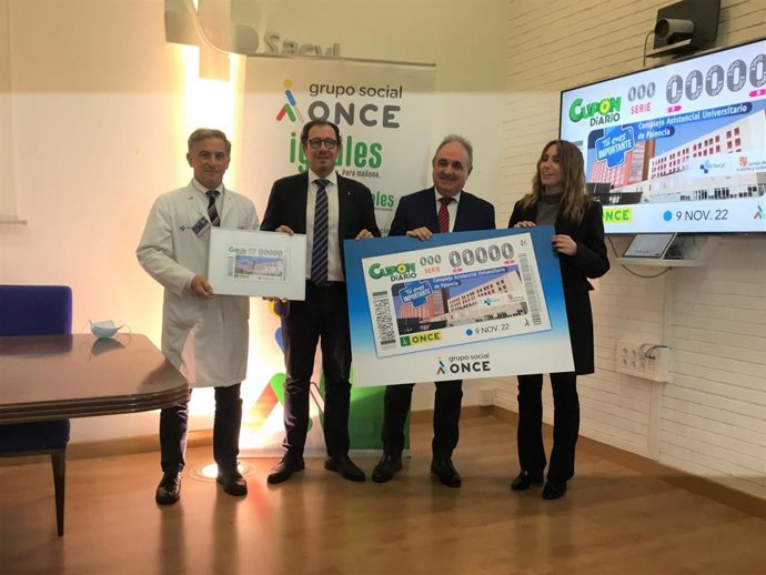 Presentación del cupón dedicado al Complejo Asistencial de Palencia.