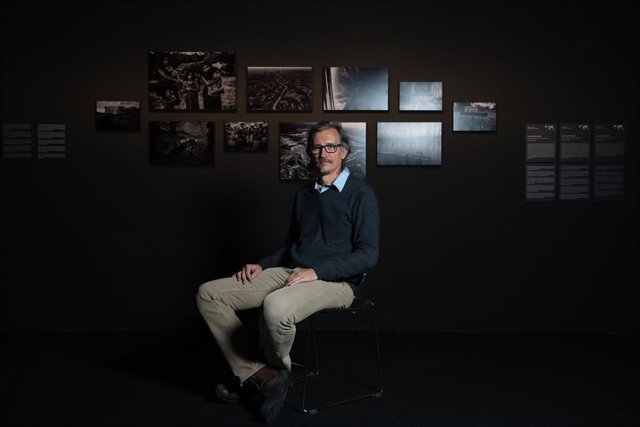 El fotògraf brasiler Lalo de Almeida, guanyador del premi World Press Photo 2022 al Projecte a llarg termini per 'Distopia amazònica'