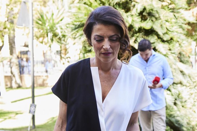 Archivo - La exdirigente de Vox Macarena Olona, en Sevilla