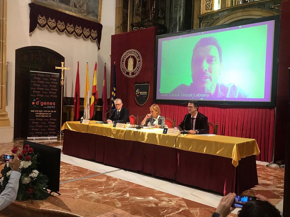 Juan Carlos Unzúe, exfutbolista, entrenador y paciente de ELA, en la inauguración del XV Congreso Internacional de Enfermedades Raras D'Genes-UCAM