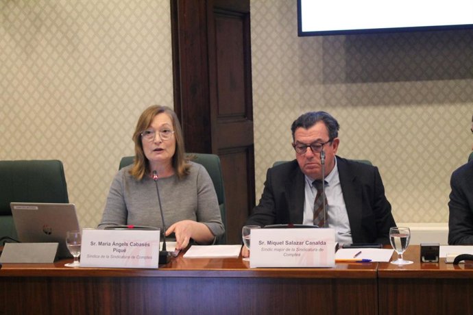 La síndica Maria ngels Cabasés i el síndic major Miquel Salazar