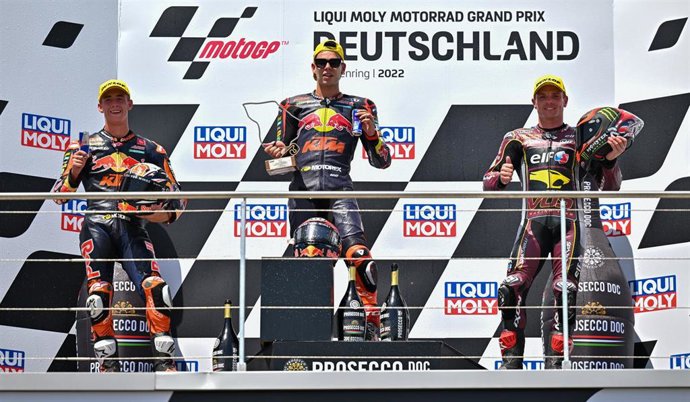 Archivo - Augusto Fernández en lo más alto del podio del Gran Premio de Alemania 2022