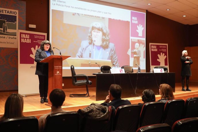 La directora gerente del Instituto Navarro para la Igualdad, Eva Istúriz, en la apertura de las II Jornadas sobre Ciberviolencias.