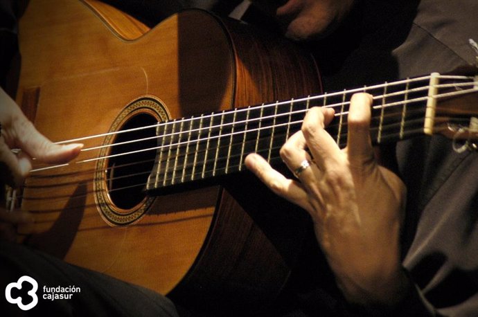 La Fundación Cajasur organiza conciertos flamencos en la Iglesia de la Magdalena.