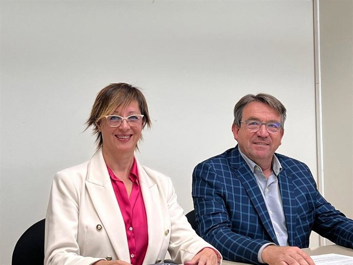 ngeles Ribes y José María Córdoba