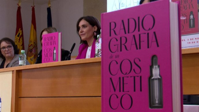 Presentación de 'Radiografía de un cosmético'