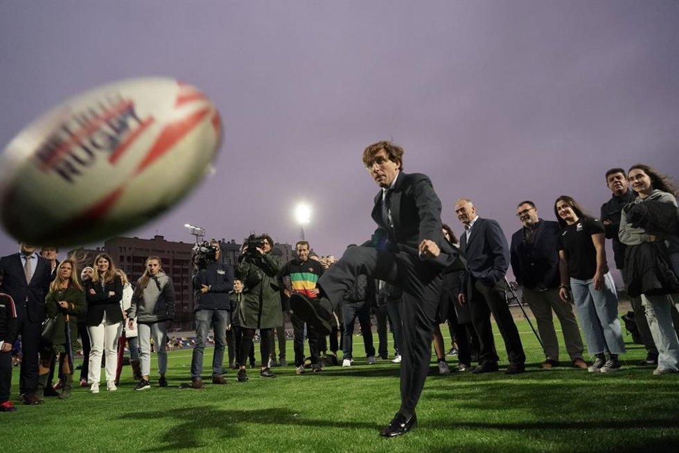 El nuevo Campo Municipal de Rugby Las Leonasrinde homenaje a la selección nacional femenina
