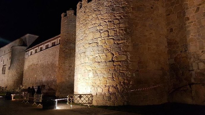 Ona acordonada de la muralla de Ávila donde se produjo un desprendimiento