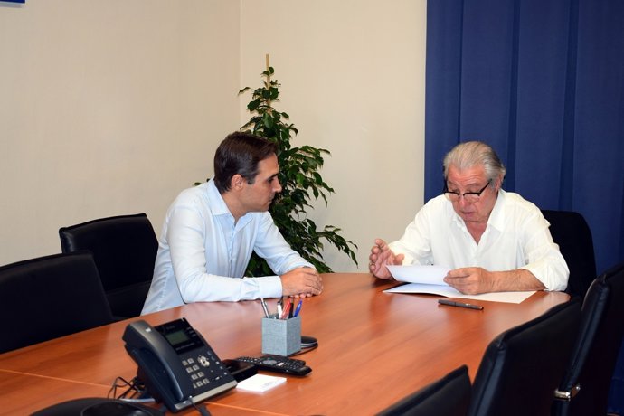 De izda a dcha: Eric Iglesias, nuevo presidente de Ancove; Elías Iglesias, presidente honorífico de Ancove