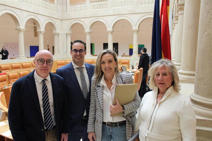 David Miranda, junto al resto del Grupo Parlamentario de Ciudadanos