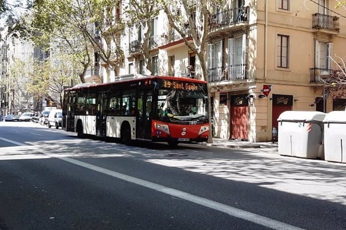 Archivo - Imatge de recurs d'un bus a Barcelona