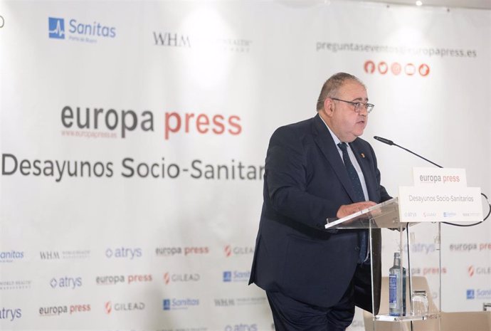 El consejero de Sanidad de la Junta de Castilla y León, Alejandro Vázquez Ramos, interviene durante un desayuno socio-sanitario de Europa Press, en el Hotel Hyatt Regency, a 4 de noviembre de 2022, en Madrid (España).