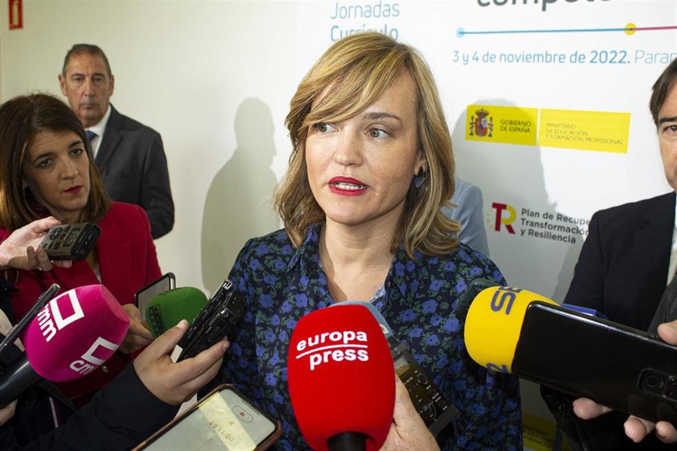 La portavoz del PSOE y ministra de Educación y FP, Pilar Alegría, en Cuenca