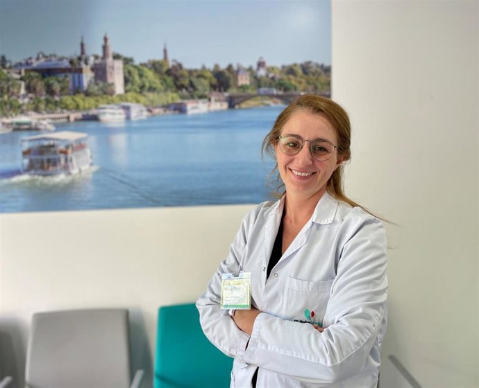 Archivo - Quirónsalud Infanta Luisa de Sevilla firma un acuerdo con Asaco para atención psicológica de mujeres con cáncer de ovario