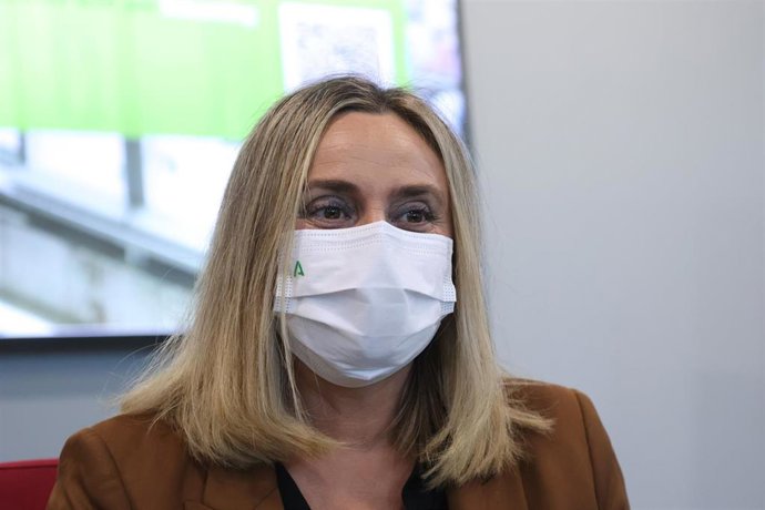 Archivo - La consejera de Fomento, Infraestructuras y Ordenación del Territorio, Marifrán Carazo, en la presentación del acto del tramo norte de la línea 3 del Metro de Sevilla.