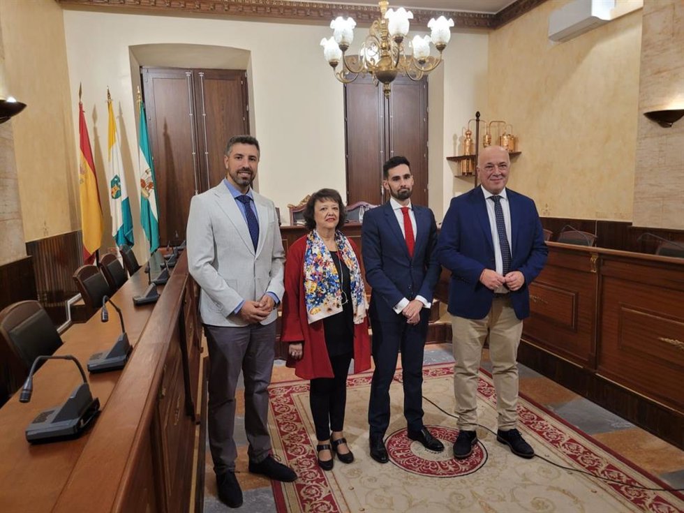 Visita del secretario de Estado de Seguridad, Rafael Pérez, a Rute.