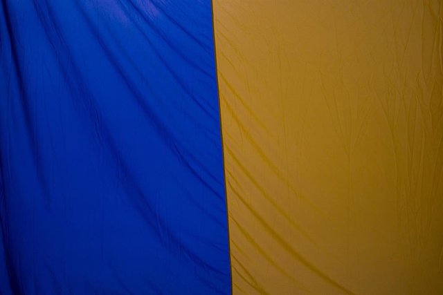 Archivo - Bandera de Ucrania en una imagen de archivo 