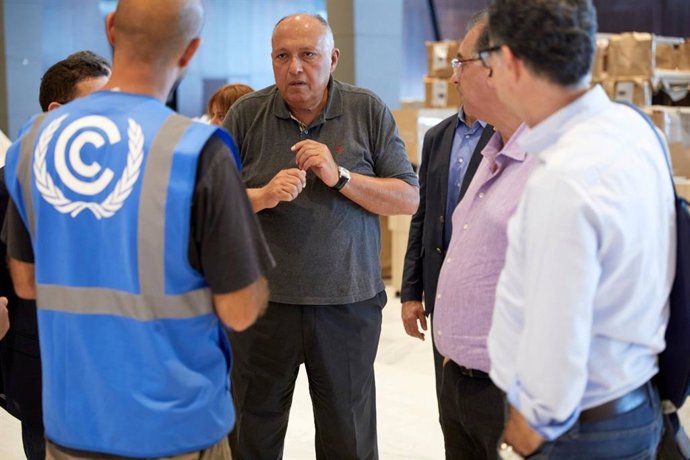 H.E. Sameh Shoukry, Egyptian Minister of Foreign Affairs and COP27 President-Designate, checking on the preparations for COP27.