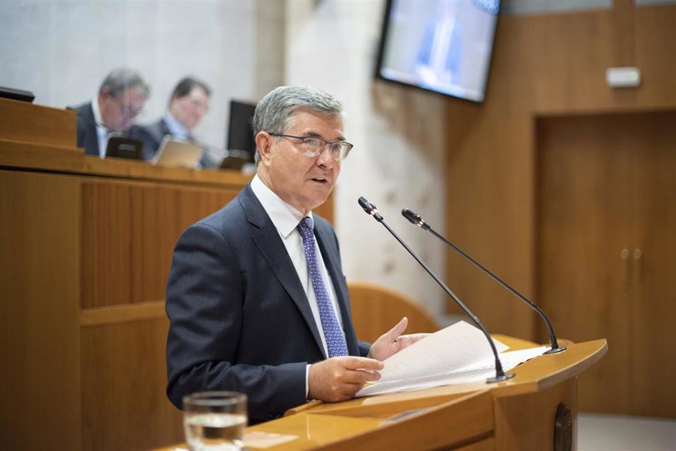 El portavoz del Grupo Socialista en las Cortes de Aragón, Vicente Guillén.
