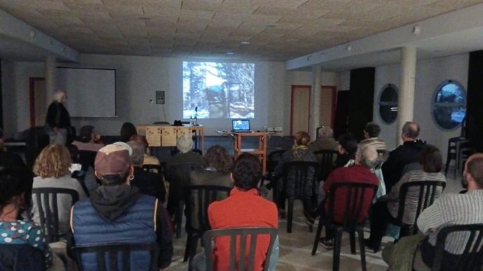 La Escuela de Pastoreo de Aragón reivindica la ganadería extensiva como "herramienta de progreso y gestión territorial".