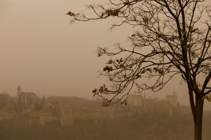 Archivo - Imágenes de la Alhambra y el Albaicin de Granada, en imagen de archivo