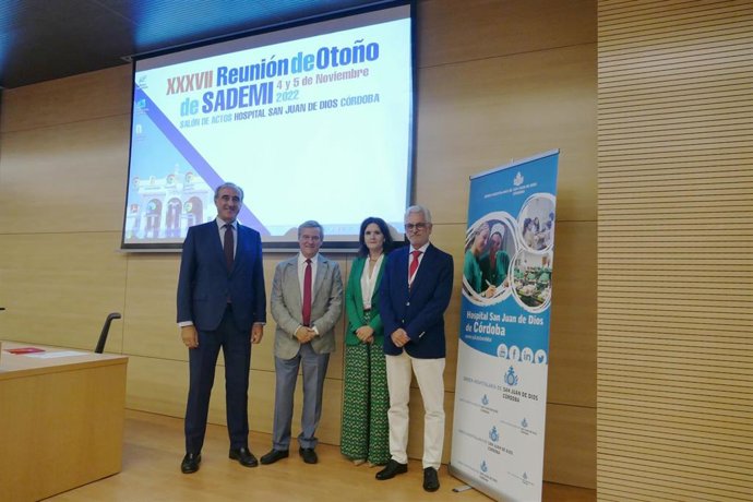 Mesa inaugural de la XXXVII Reunión Científica de Otoño de la Sociedad Andaluza de Medicina Interna