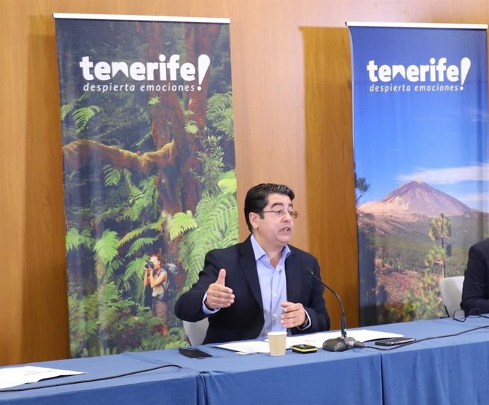 El presidente del Cabildo de Tenerife, Pedro Martín