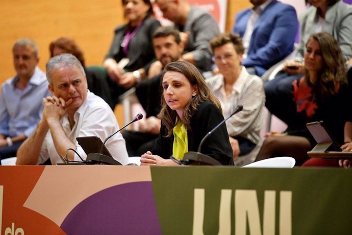 La candidata de Podemos a la alcaldía de Palma y diputada de Unidas Podemos en el Congreso por Baleares, Lucía Muñoz, en la apertura de la Universidad de Otoño