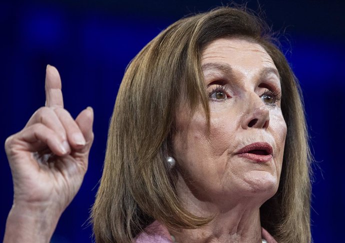 Archivo - 23 August 2019, US, San Francisco: Speaker of the USHouse of Representatives, Nancy Pelosi speaks during the Democratic National Committee summer meeting at Hilton San Francisco Union Square Hotel. Photo: Paul Kitagaki Jr./ZUMA Wire/dpa