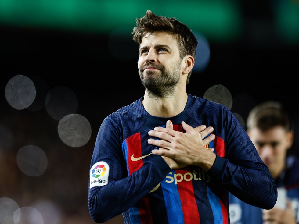 PIQUÉ SE DESPIDE EN EL CAMP NOU