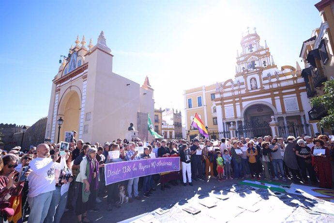 Concentración este domingo ante la Macarena en Sevilla para celebrar la exhumación de Queipo y reclamar Gambogaz