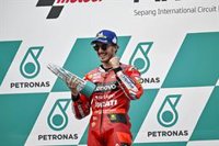 Bagnaia mantiene la calma y se hace con el título de campeón de MotoGP