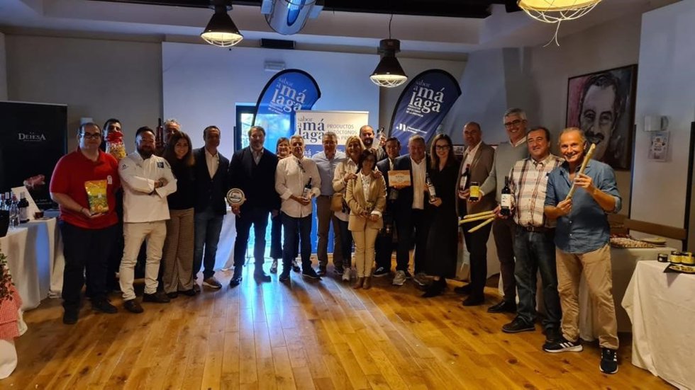 El presidente de la Diputación, Francisco Salado, ha afirmado que este proyecto es una oportunidad más para seguir afianzando y consolidando lazos comerciales con un destino de gran interés y con el que coexisten tradicionales vínculos culturales".
