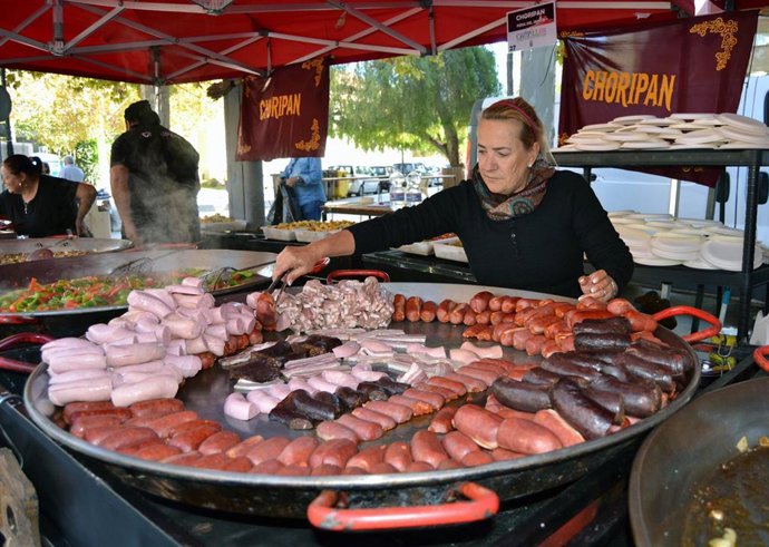 Multitud de personas procedentes de varias provincias de Andalucía han disfrutado de esta  celebración gastronómica.