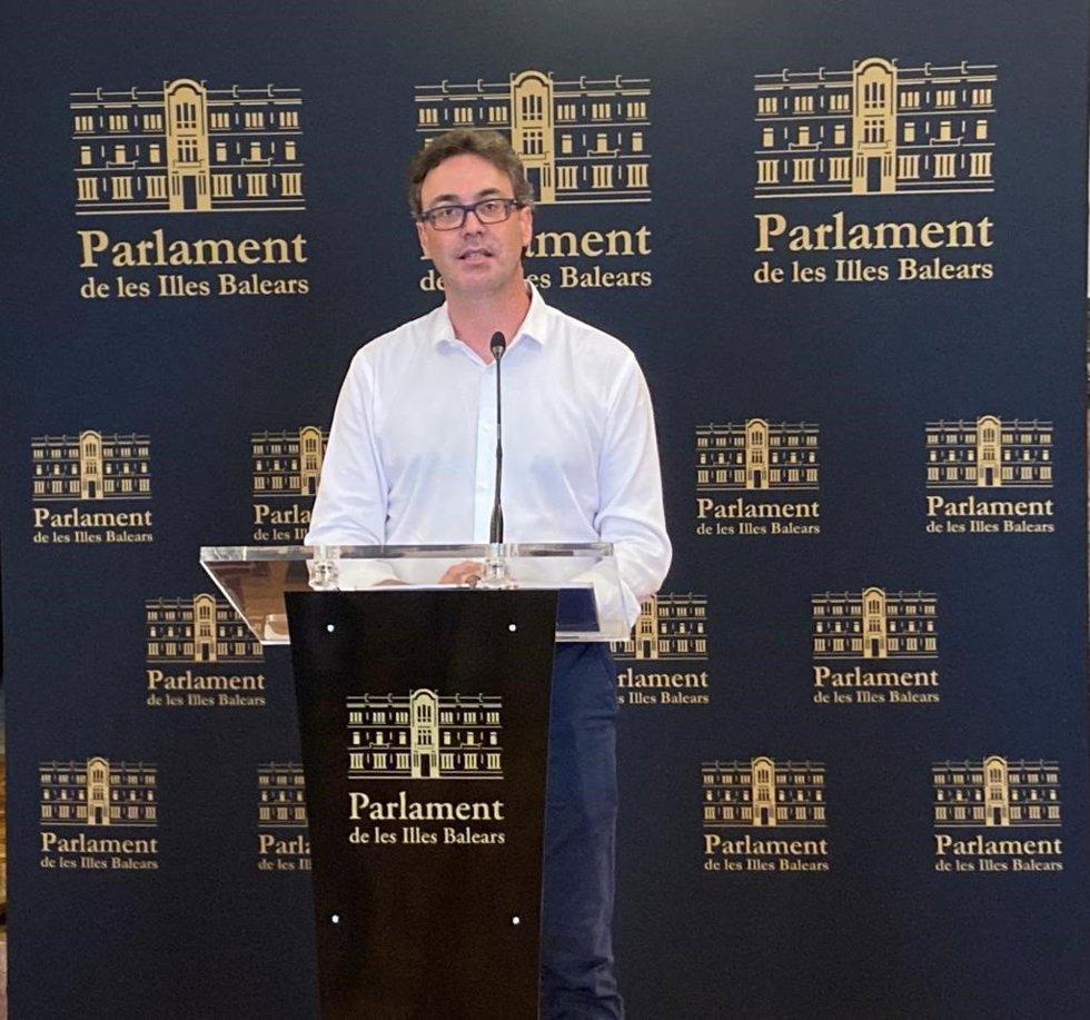 Archivo - El portavoz del PP en el Parlament, Antoni Costa.